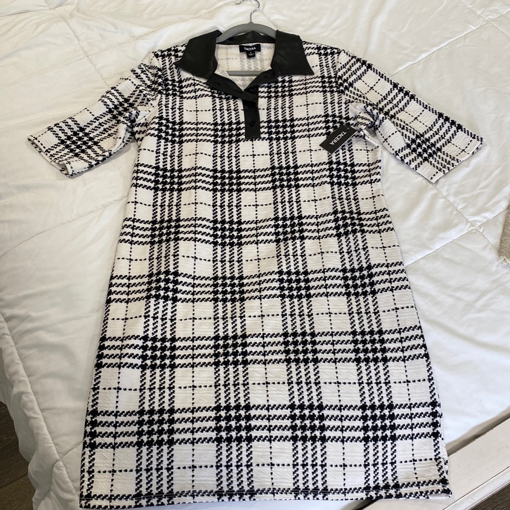 Mini dress that has a leather color is perfect for the holidays !